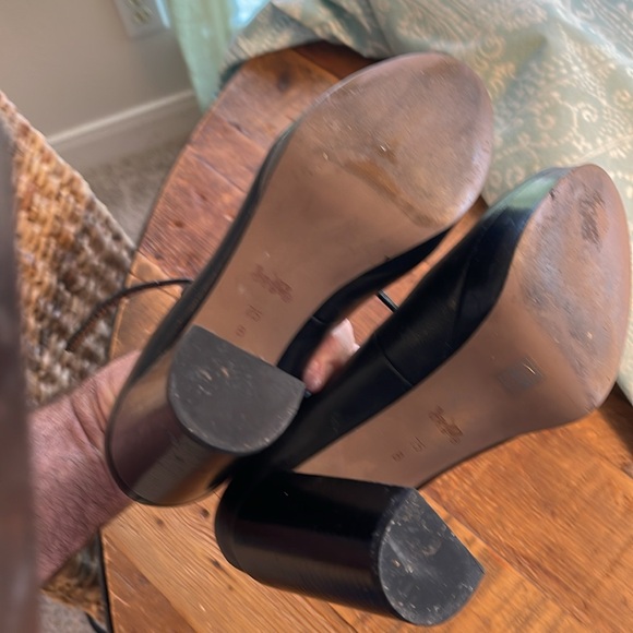 COACH BLK Stacked Heel 7.5 - Picture 5 of 6